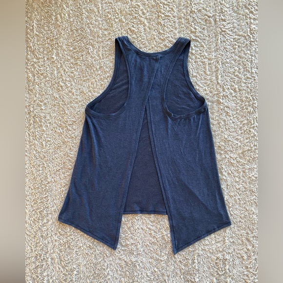 Gap: Tank Top - Picture 9 of 14